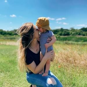 Meet your Posher, Adelae